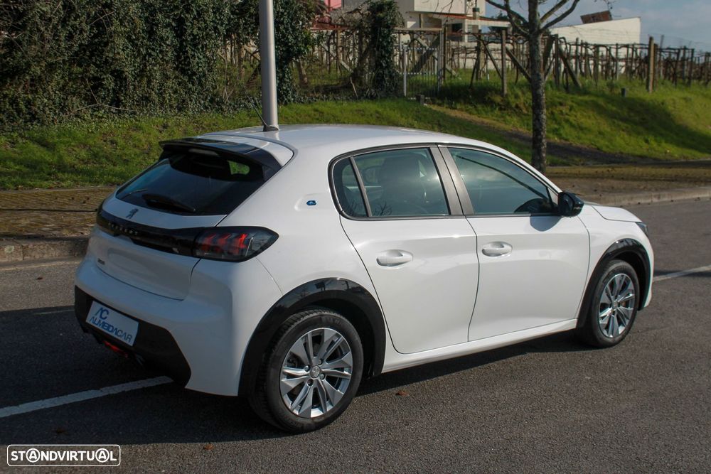 Peugeot e-208 50 kWh Active Pack - 7