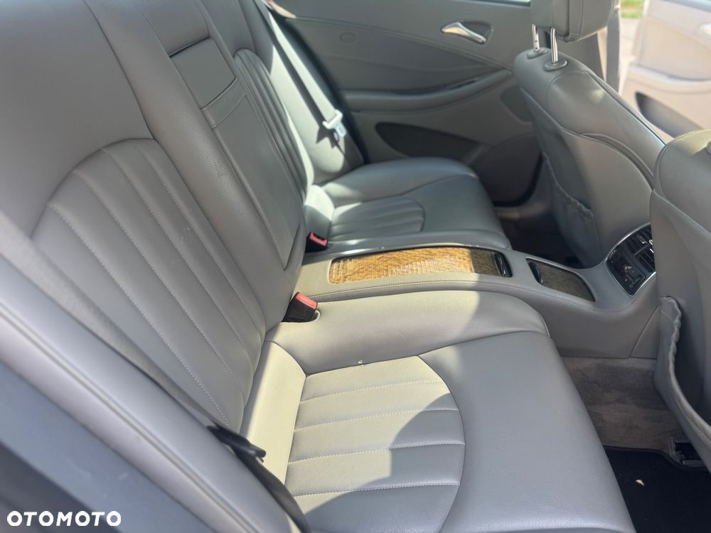 Mercedes-Benz CLS 350 CGI 7G-TRONIC - 19