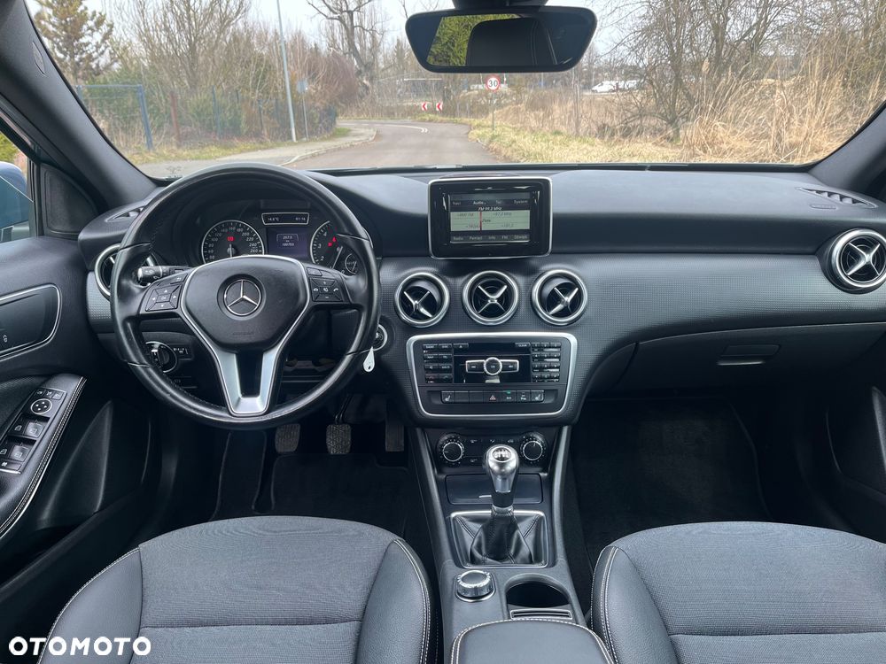 Mercedes-Benz Klasa A 180 Activity Edition - 18