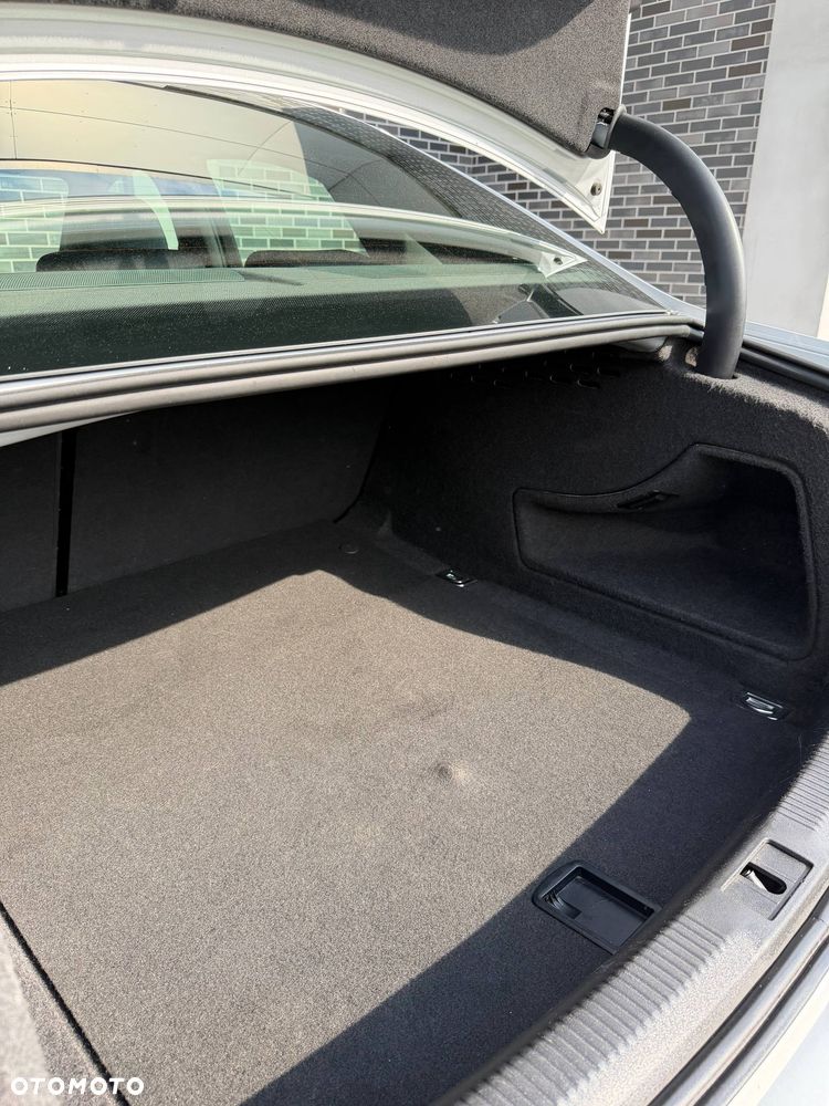 Audi A4 Limousine - 22