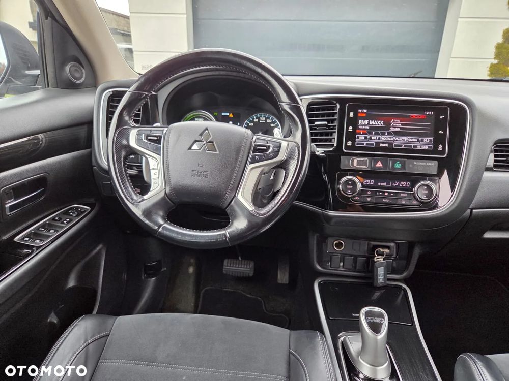 Mitsubishi Outlander 2.0 4WD - 15