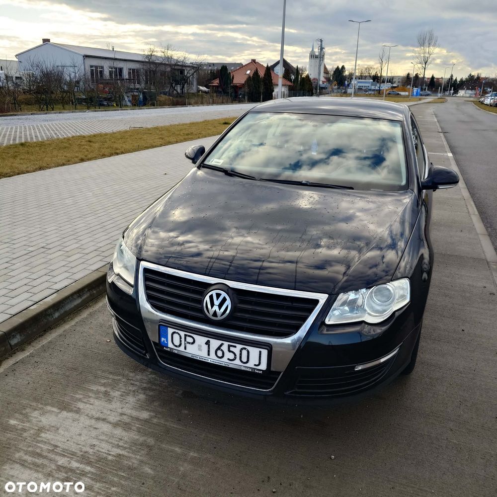 Volkswagen Passat 2.0 FSI Comfortline - 14