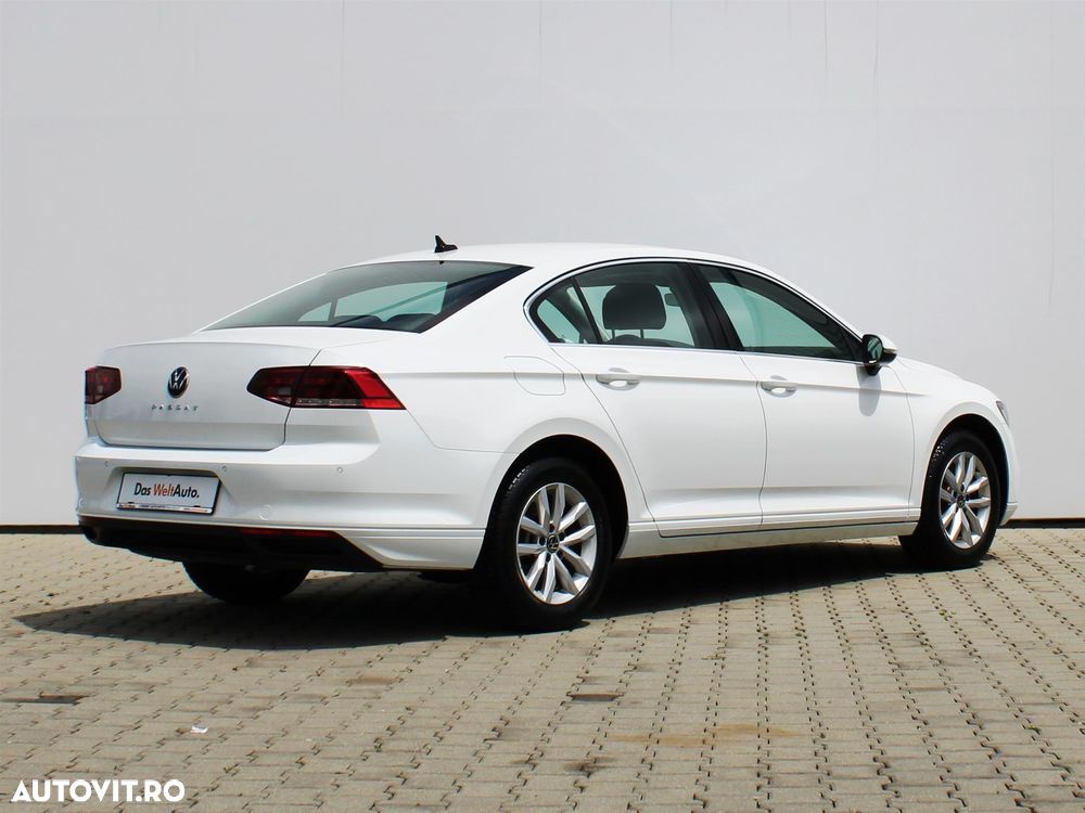 Volkswagen Passat 1.5 TSI ACT DSG Comfortline - 6