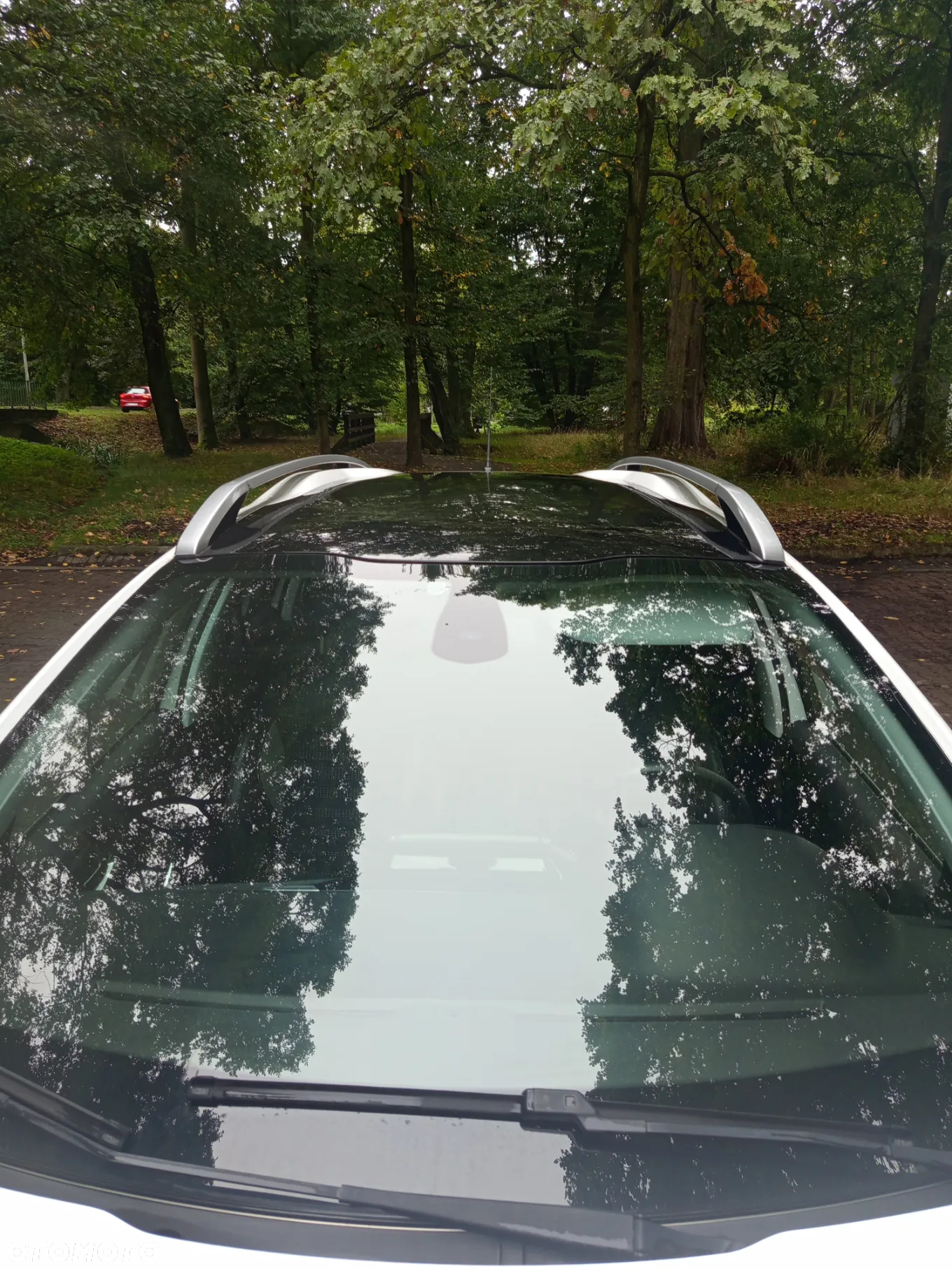 Peugeot 2008 1.6 e-HDi Allure S&S - 11