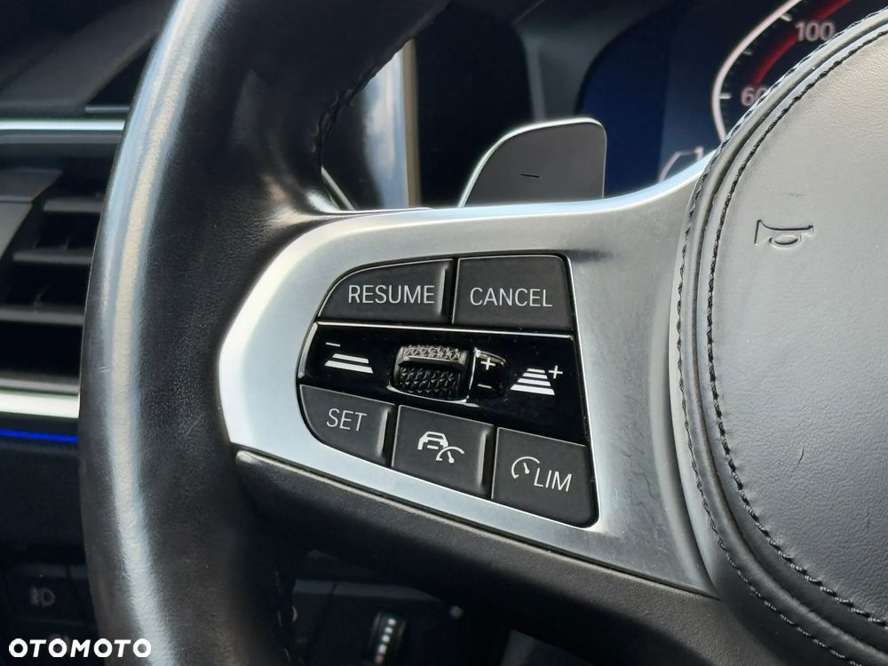 BMW Seria 3 320d M Sport - 14