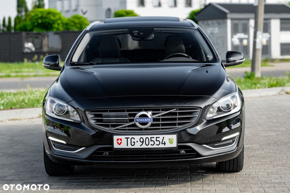 Volvo V60 D6 AWD Plug-in Hybrid Summum - 7