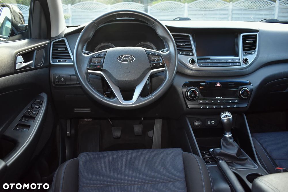 Hyundai Tucson 1.7 CRDI BlueDrive Style 2WD - 26