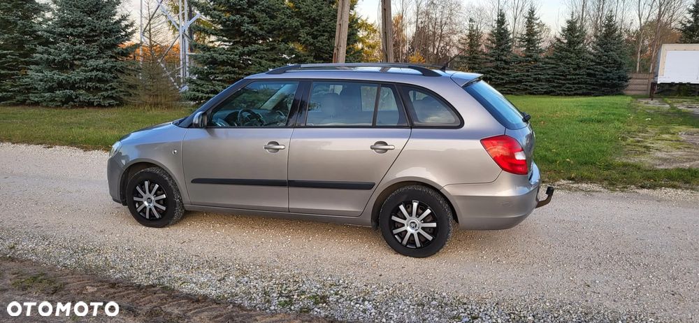 Skoda Fabia 1.4 16V Ambiente - 4