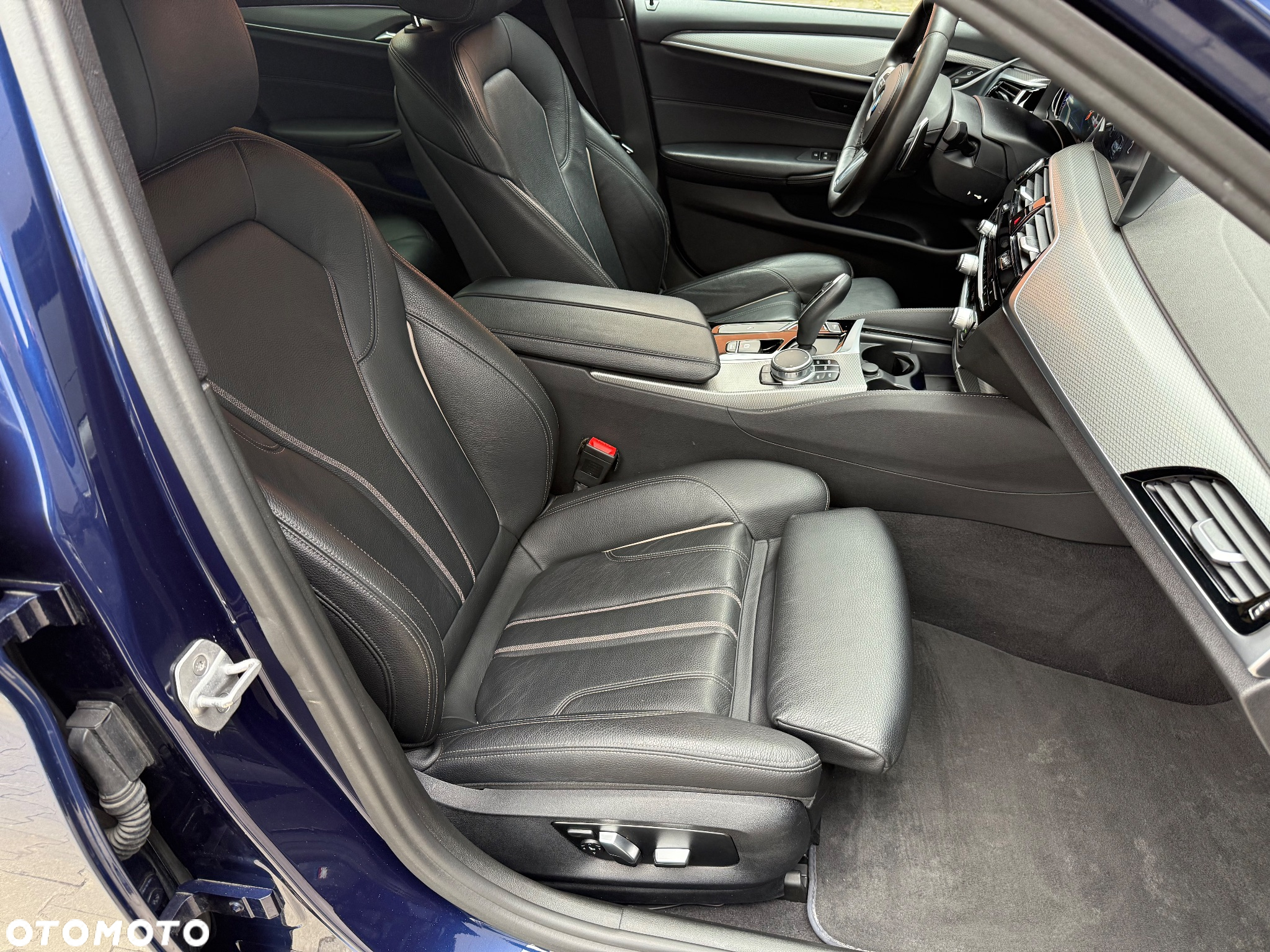 BMW Seria 5 530i xDrive M Sport sport - 27