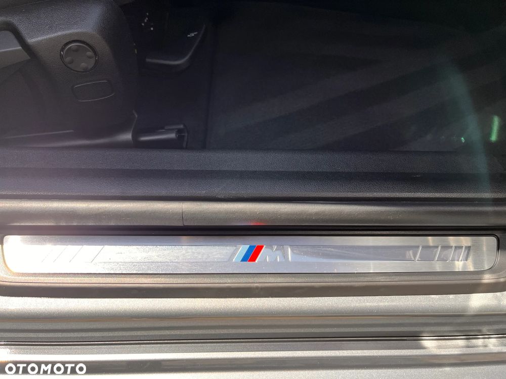 BMW Seria 3 330i xDrive M Sport sport - 21