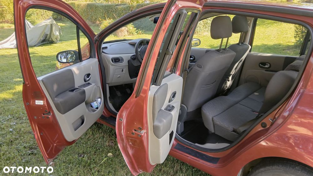 Renault Modus 1.6 16V ESP Dynamique - 8