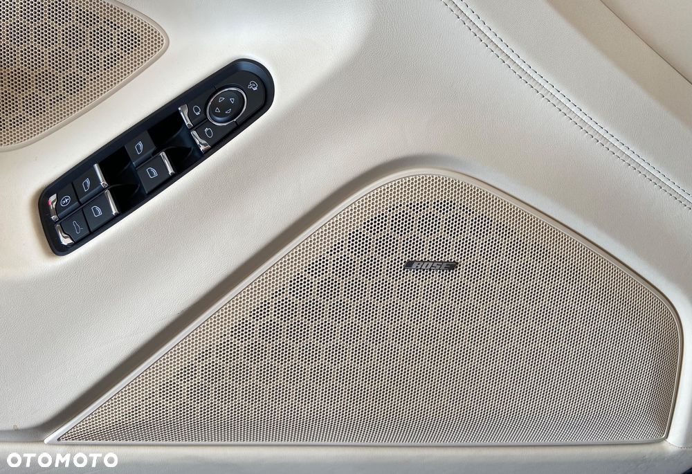 Porsche Panamera - 27