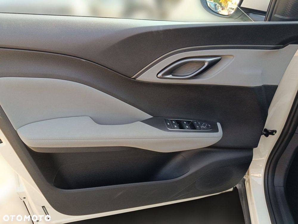 BYD Dolphin Surf - 11