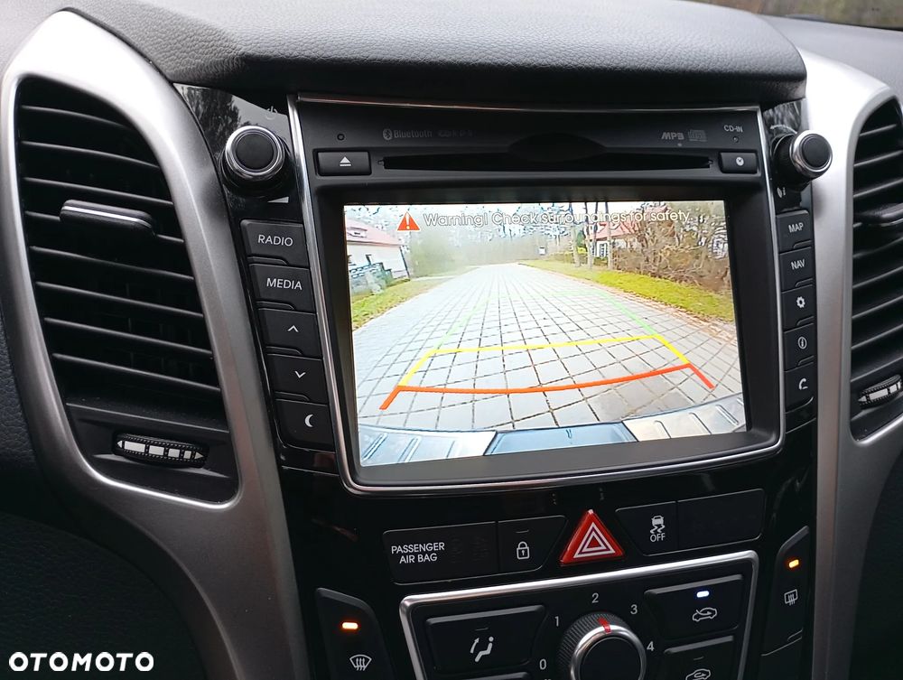 Hyundai i30 blue 1.4 YES Silver - 8