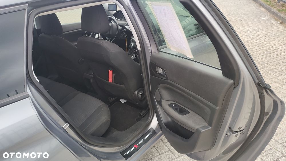 Peugeot 308 BlueHDi FAP 120 EAT6 Stop & Start Active - 8