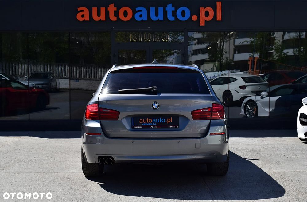 BMW Seria 5 520d xDrive Sport Line - 28
