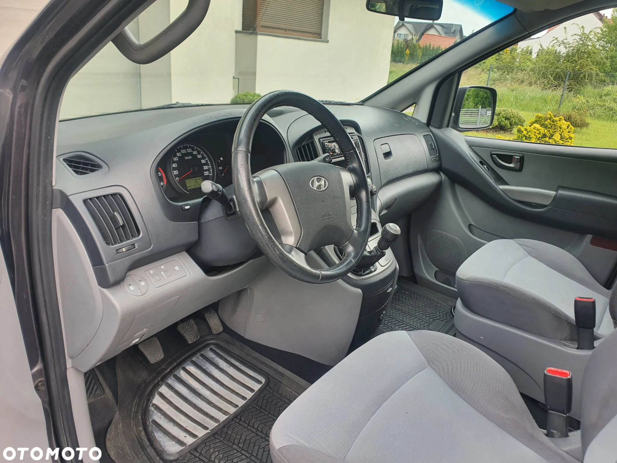 Hyundai H-1 2.5 CRDi Travel Comfort - 15
