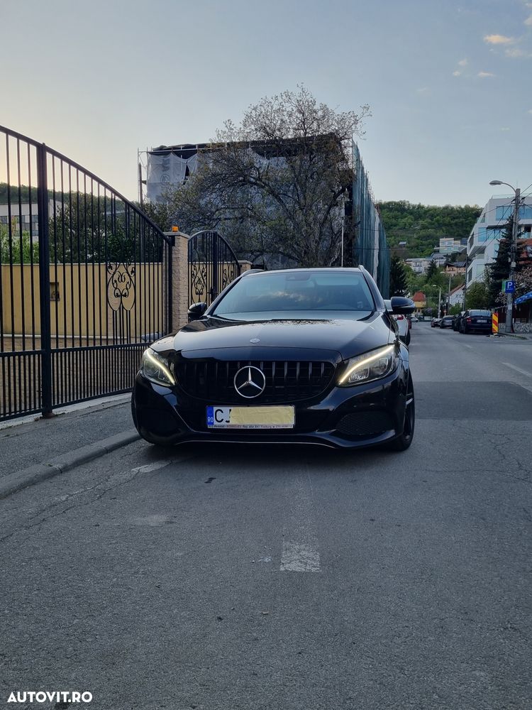 Mercedes-Benz C - 21