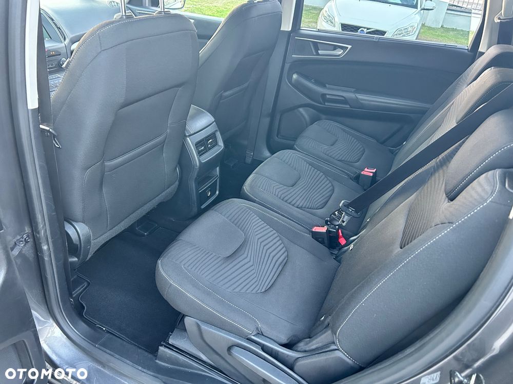 Ford S-Max - 10