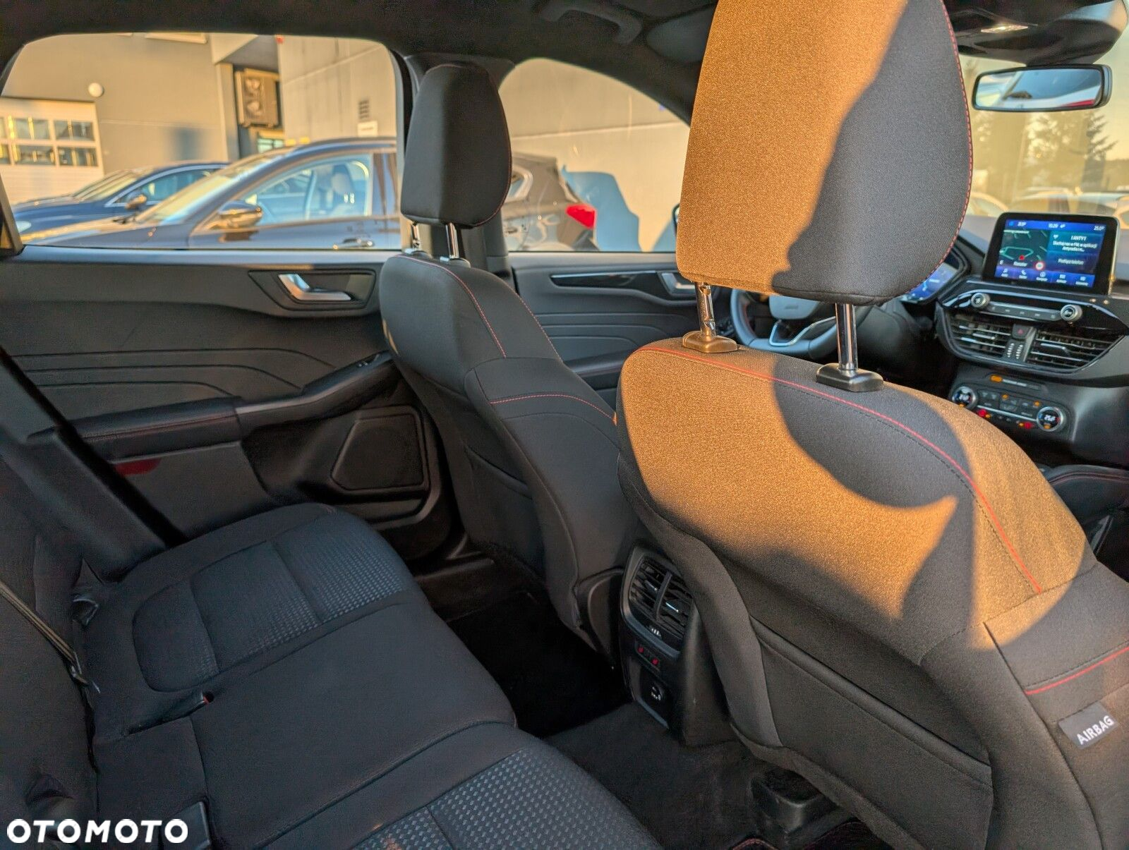 Ford Kuga 2.0 EcoBlue AWD ST-Line - 32