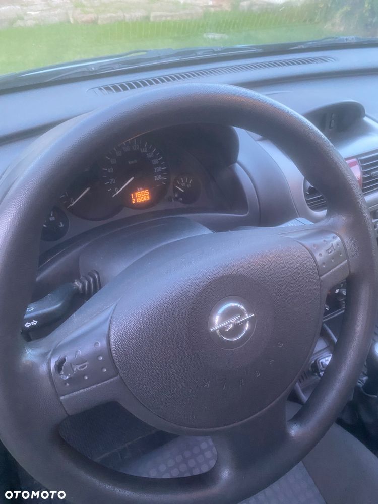 Opel Corsa - 25
