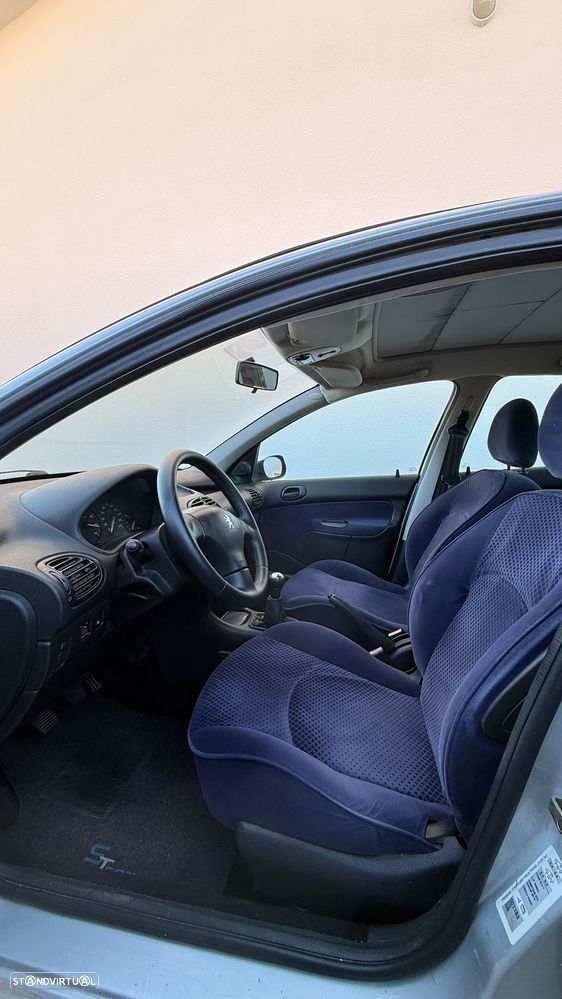 Peugeot 206 1.1 Black & Silver - 4