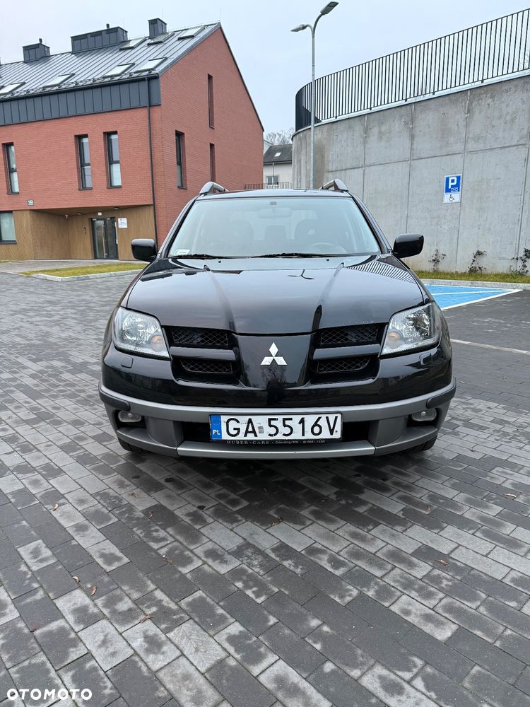 Mitsubishi Outlander 2.0 Comfort 4WD - 7