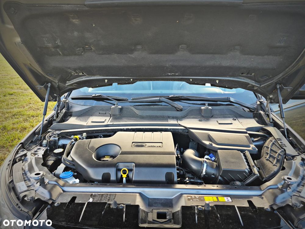 Land Rover Discovery Sport TD4 HSE - 12