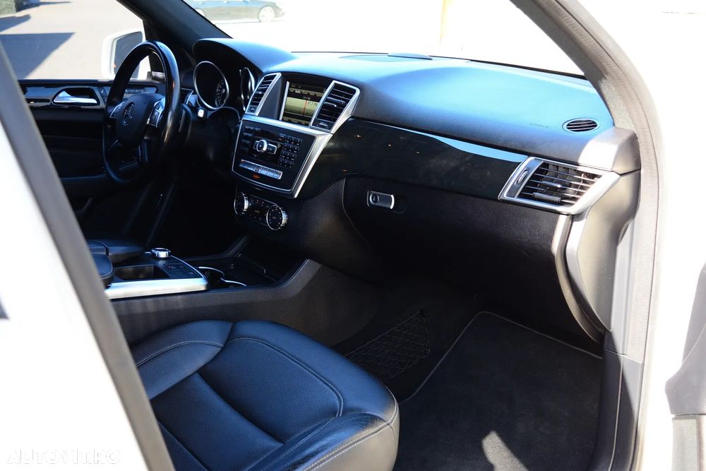 Mercedes-Benz ML - 26