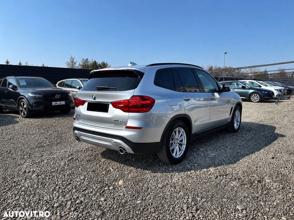 BMW X3 2020 — imagine 8