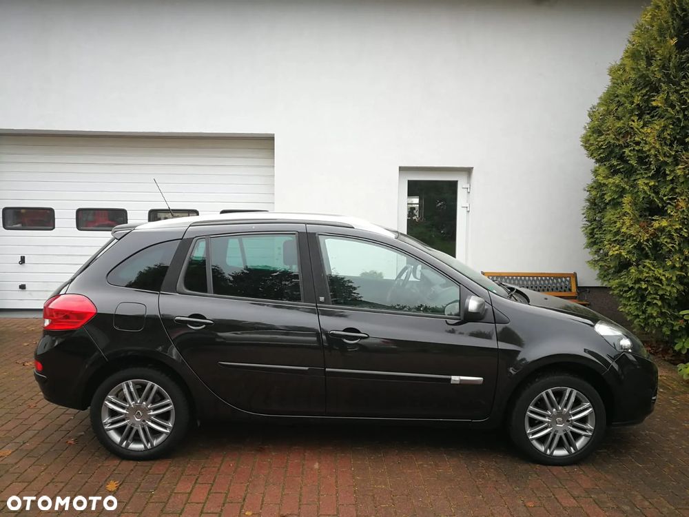 Renault Clio 1.2 16V 75 Night and Day - 10