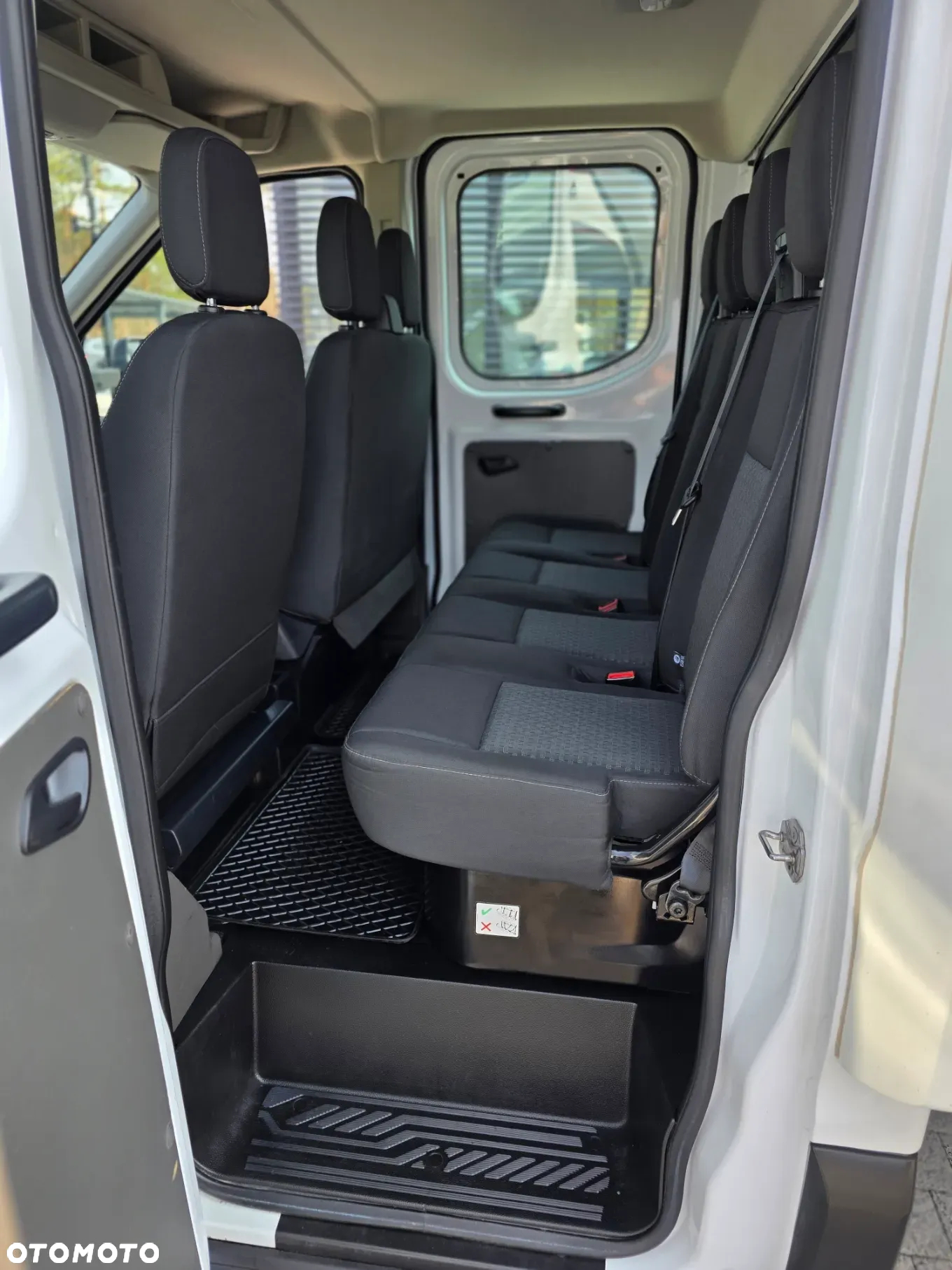Ford Transit DOKA Dubel Kabina 350 2.0 EcoBlue 7 Osobowy BEZWYPADKOWY  z Polskiego Salonu SERWISOWANY Bardzo ładny Egzemplarz , Pełna Faktura Vat 23% - 33