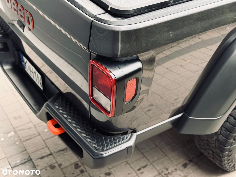 Jeep Gladiator - 30