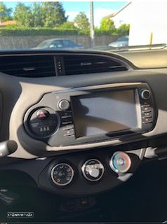 Toyota Yaris 1.0 VVT-i Comfort - 10
