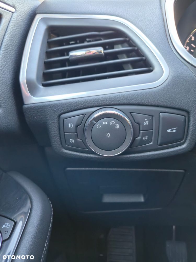 Ford S-Max 2.0 TDCi Titanium - 22