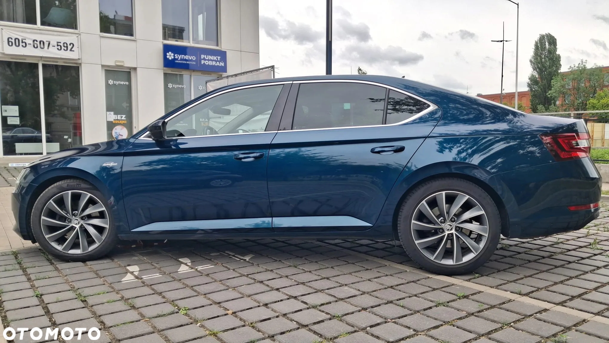 Skoda Superb 2.0 TDI L&K DSG - 6