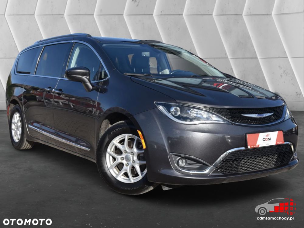 Chrysler Pacifica - 2