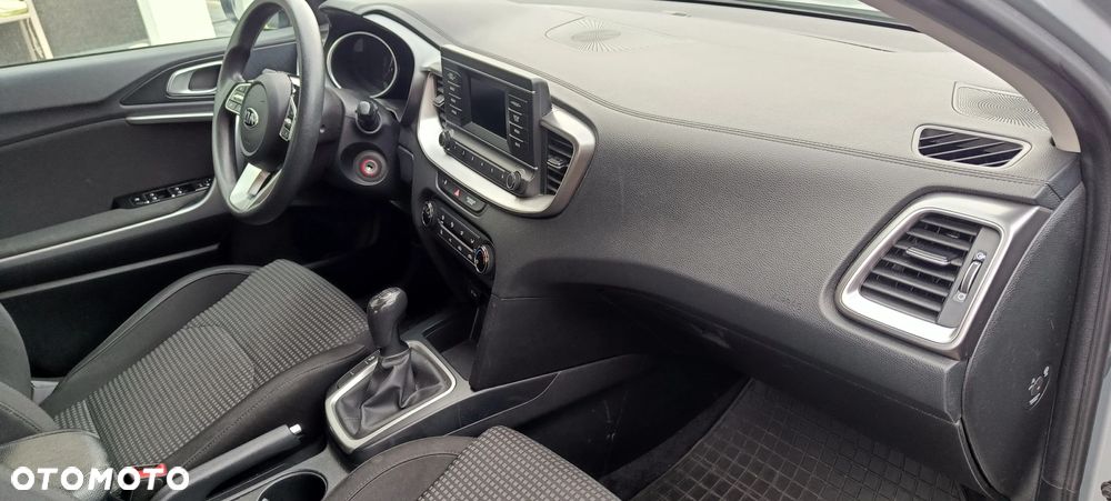 Kia Ceed 1.0 T-GDI S - 23