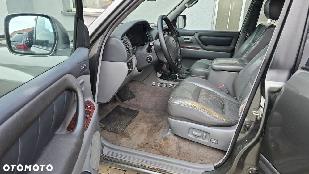 Toyota Land Cruiser 100 Automatik - 34