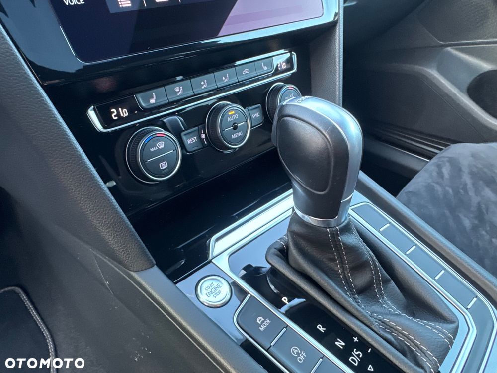 Volkswagen Arteon 2.0 TDI SCR DSG R-Line - 31