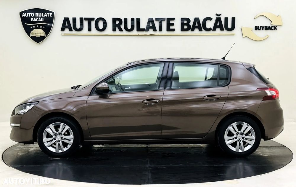 Peugeot 308 1.2 L PureTech Turbo Active - 5