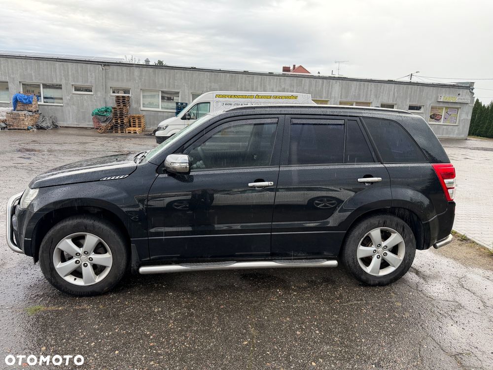 Suzuki Grand Vitara 2.0 - 1