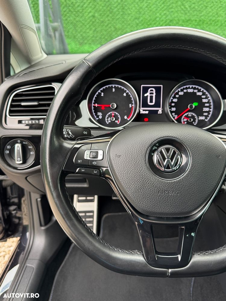 Volkswagen Golf 1.6 TDI DSG Join - 21