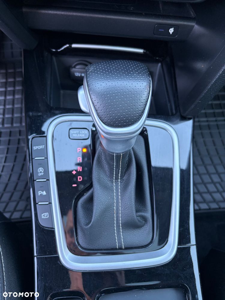 Kia ProCeed 1.5 T-GDI DCT7 OPF GT LINE - 24