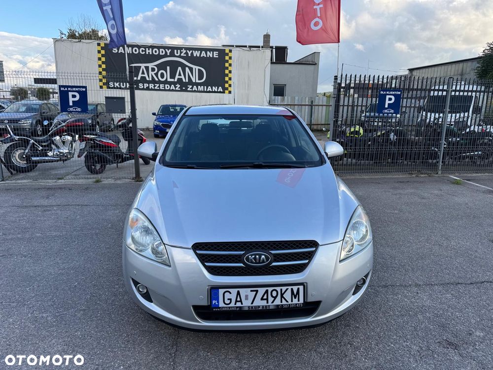 Kia Ceed 1.6 Comfort + - 12