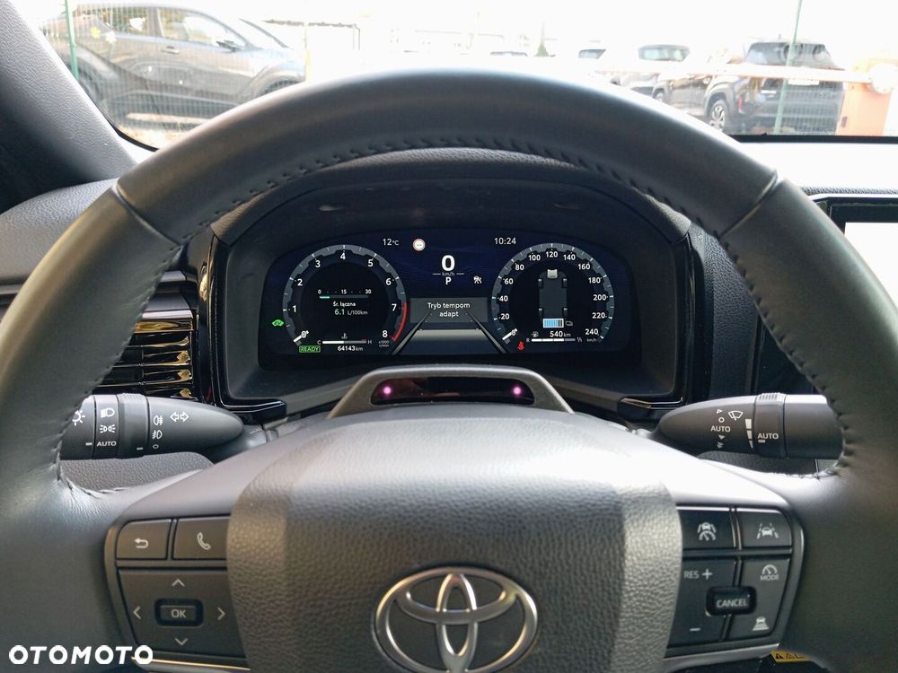 Toyota Camry 2025
