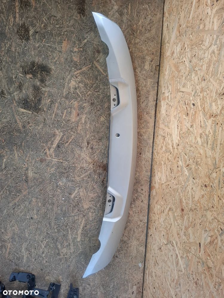 Volvo XC40 dyfuzor spoiler dokładka zderzaka tył 31449334 - 1