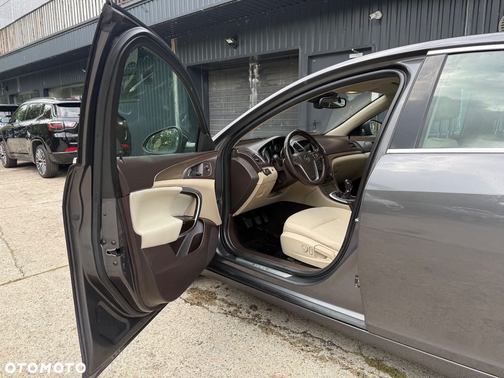 Opel Insignia 2.0 CDTI Cosmo - 17
