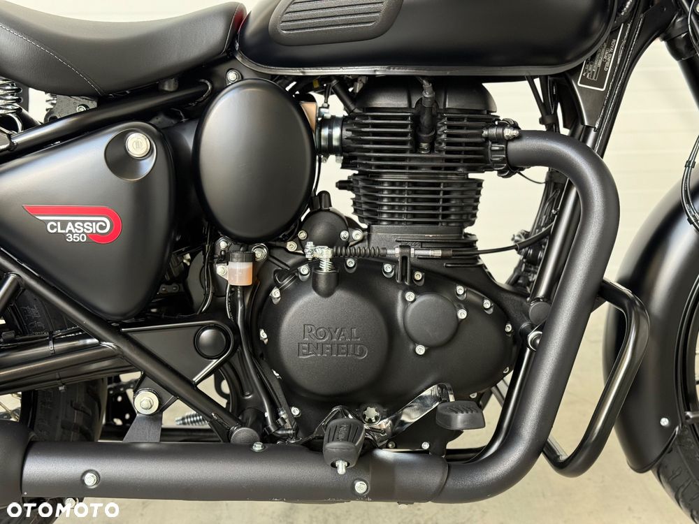 Royal Enfield Classic - 13