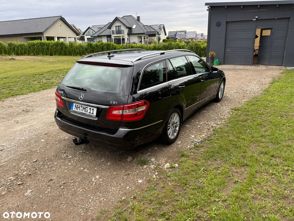 Mercedes-Benz Klasa E 220 CDI DPF BlueEFFICIENCY 7G-TRONIC - 3